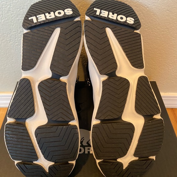 Sorel Women's Kinetic RNEGD Conquest Boot - Picture 5 of 5